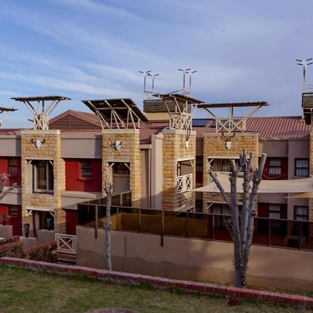 Bloem Spa Hotel & Conference Bloemfontein Exterior foto